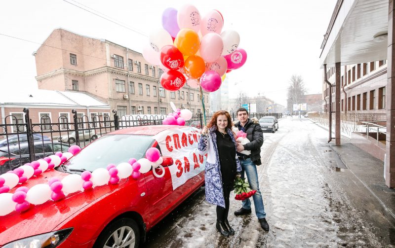 Стол на выписку из роддома для гостей